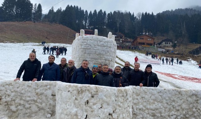 Ayder'de taşıma karla 'Kar Festivali'