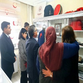 "Şehit ailelerimiz daima başımızın tacı"