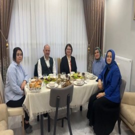 Vali Serdengeçti’den deprem şehidi ailesine ziyaret