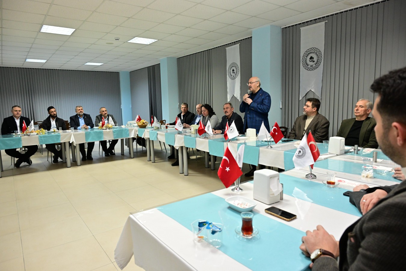 Vali Köşger: "Toplumu tek yumruk, tek yürek yapacak olan sivil toplumdur"