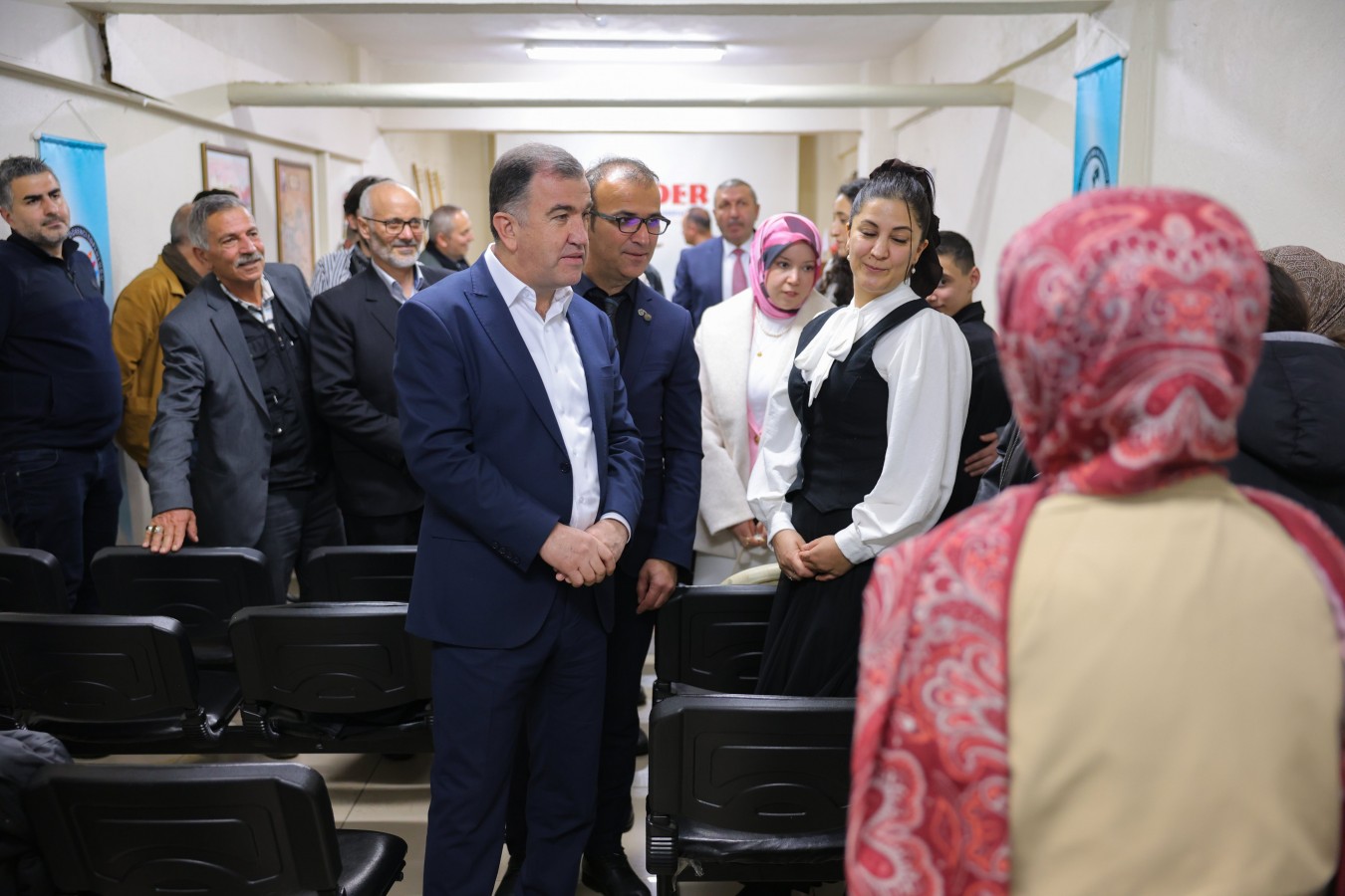 "Bu değerleri genç nesillerimize aktarmak hepimizin ortak sorumluluğu"