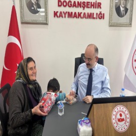 Kaymakam Sungur, 176 vatandaşın sorununu tek tek dinledi