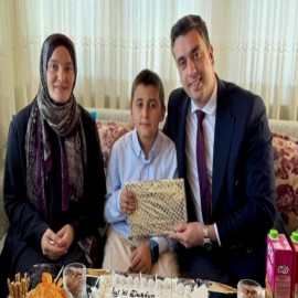 Şehit babasının şehadet gününde 12 yaşına girdi