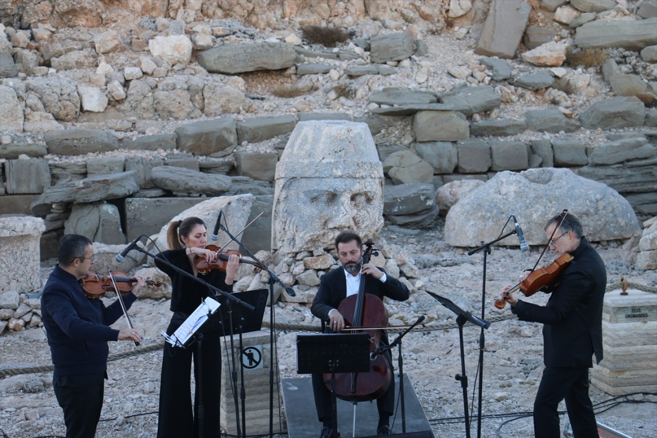 Kommagene Bienali Nemrut Dağı'nda Borusan Quartet konseriyle sona erdi;