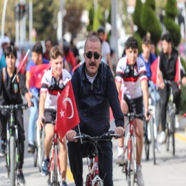 Türkiye Yüzyılı için pedal çevirdi