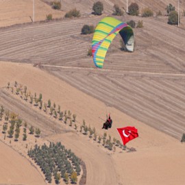 Cumhuriyet’in değerleri gökyüzüne taşındı