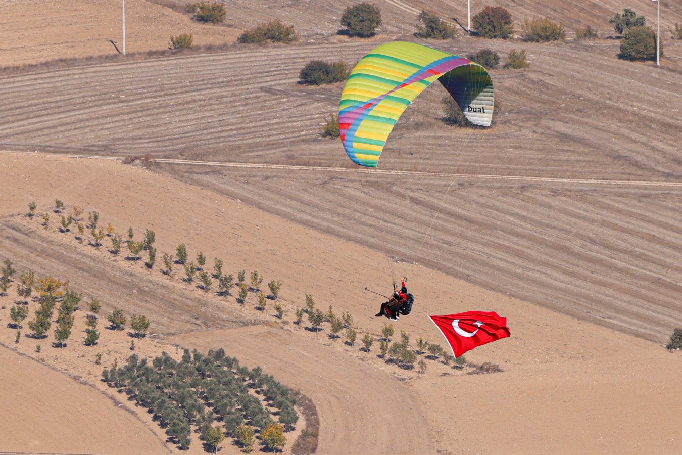 Cumhuriyet’in değerleri gökyüzüne taşındı;