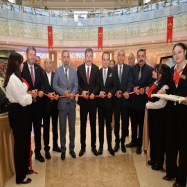 ''Bugün sahip olduğumuz her şey Cumhuriyet'imizin eseri''