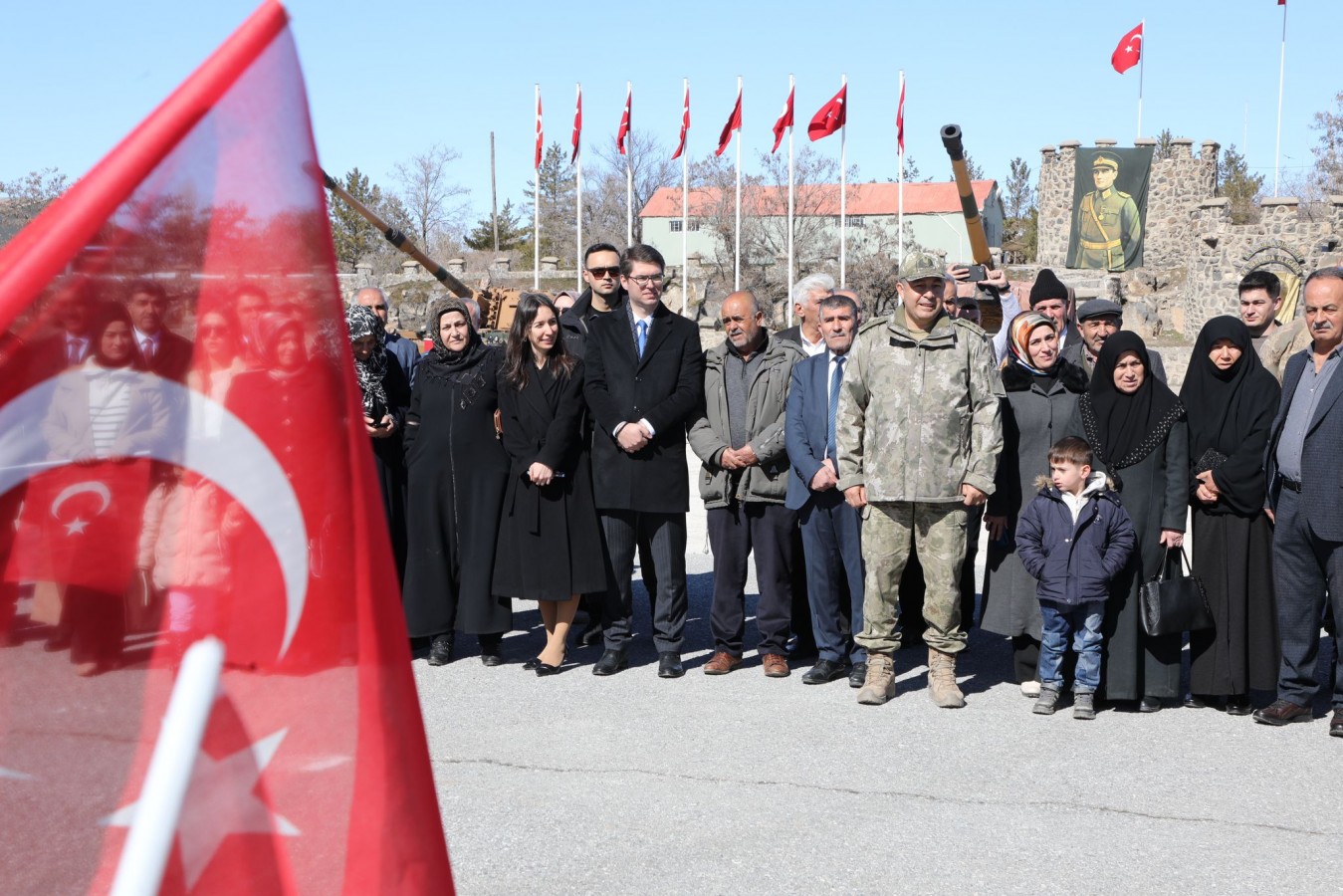 "Şehitlerimiz ve gazilerimiz, milletimizin medarı iftiharıdır"