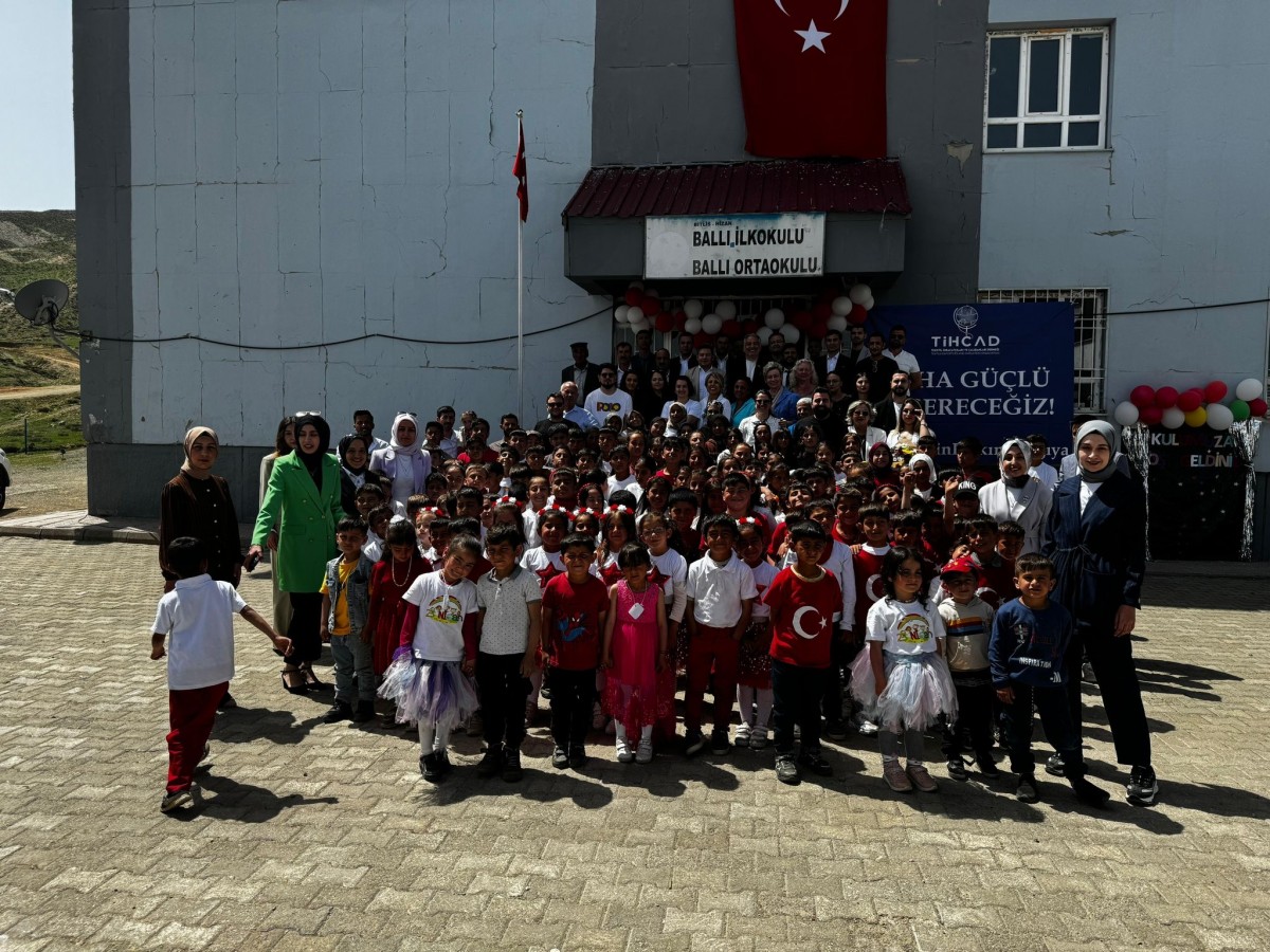 "Eğitim yatırımları, ekonomik yatırımların çok ötesinde";