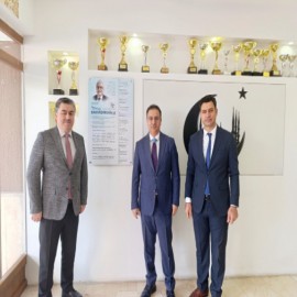''Gösterdiğiniz gayret, toplumumuzun yarınlarına ışık tutuyor''