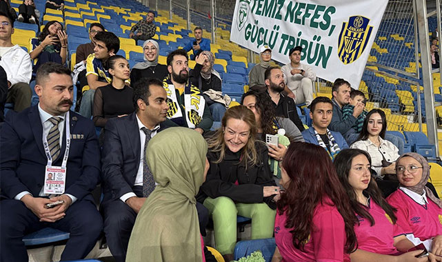 ''Yeşil Tribün Projesi'' Kaymakam Gevrek ve gençleri bir araya getirdi;