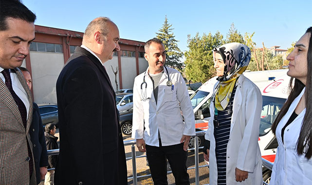 Vali Canalp, 'Yerinden İletişim, Yerinden Çözüm' sloganıyla sahaya indi!;