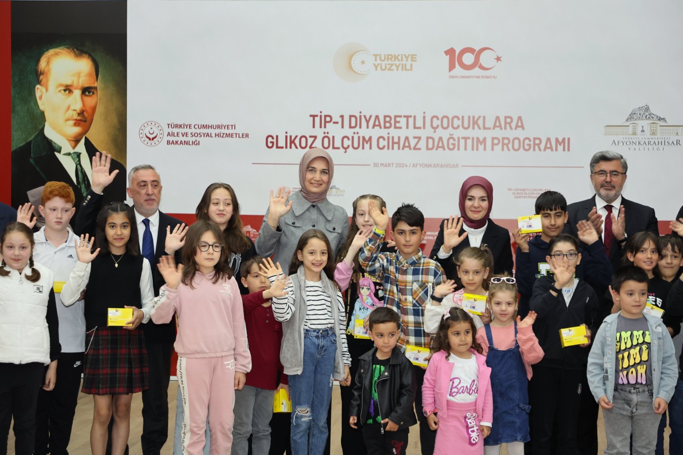 Diyabetli çocuklar glikoz ölçüm cihazlarına kavuştu;