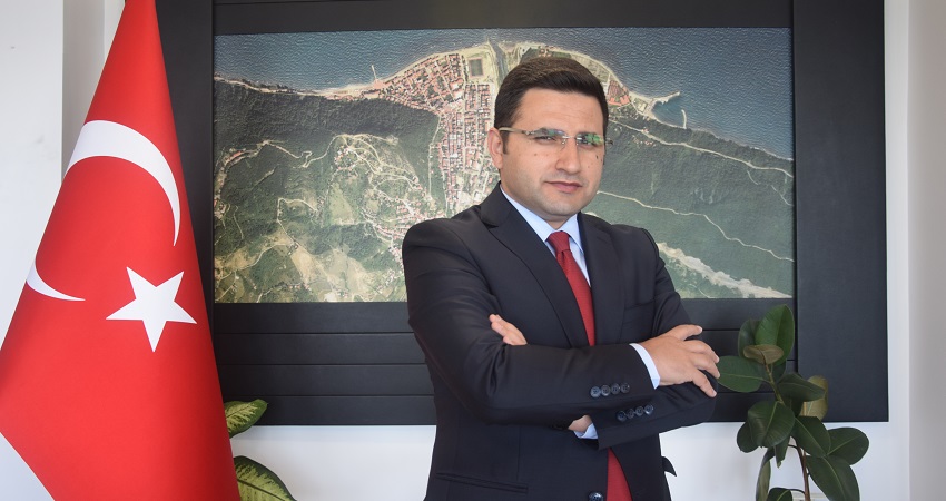 "Üstün Hizmet Ödülü'ne layık görülen Bağlar Kaymakamı İsmail Pendik, hangi ilçeye atandı?;