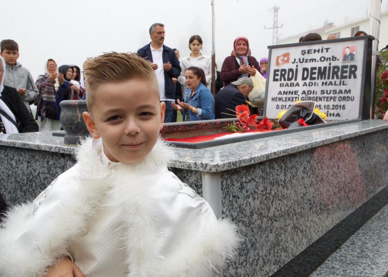 “Seni çok seviyorum, vali amca!”;