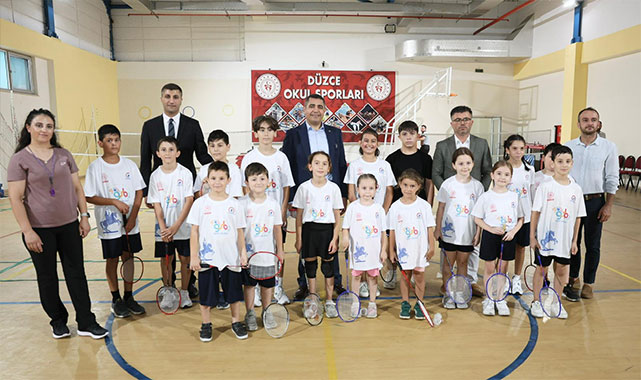 Vali Aslan, genç sporcularla bir araya geldi