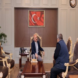 "Halk günü çözüm odaklı hizmetin önemli bir parçası"