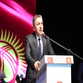Tanrı Dağları’ndan Toroslar’a kardeşlik türküleri yankılandı