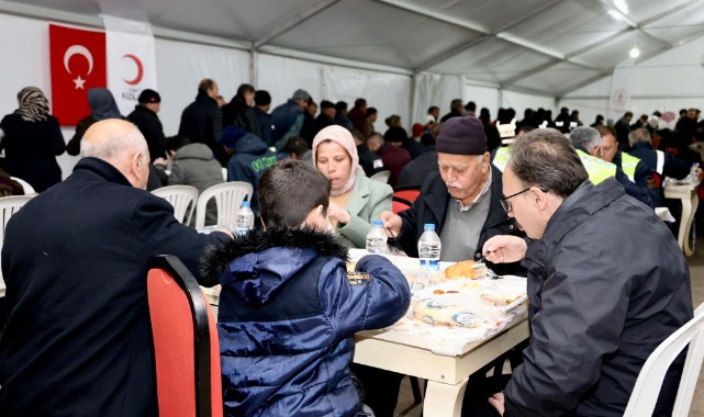 “Tabağımızda ne olduğunun önemi yok, gönlümüzde huzur var"