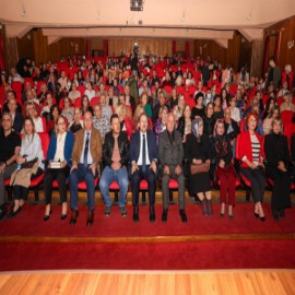 "Gönüllere Şifa” konserini izledi
