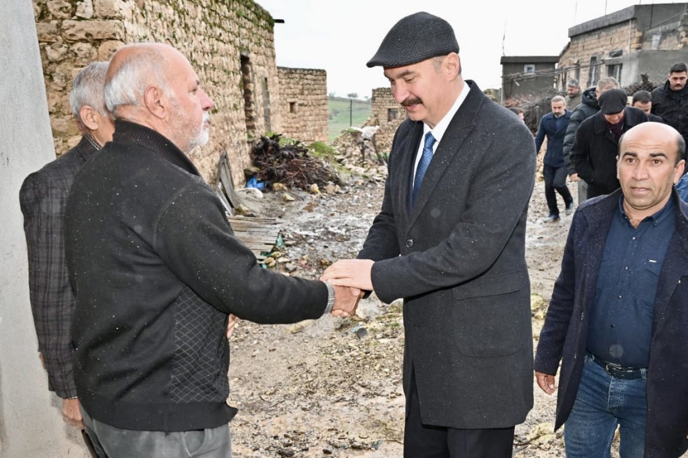 Vali Canalp, Hasankeyf'te ikinci tur ziyaretlerine başladı