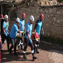 90 UMKE ekibiyle gerçeğini aratmayan tatbikat yapıldı